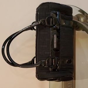 Vera Bradley women's small barrel caviar black bag-11x6x6